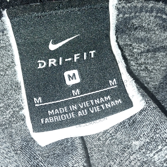 🎄3/$15 *HP* Nike Victory Training Mid-Rise Capri Leggings - Picture 5 of 7